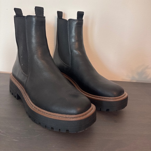 Sam Edelman Laguna Chelsea Boot - Picture 1 of 1